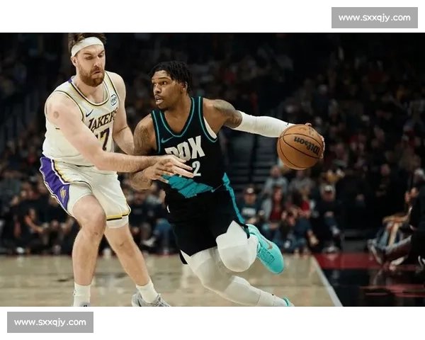 湖人对决勇士经典碰撞赛场瞬间点燃篮球球迷热血记忆巅峰时代篇章